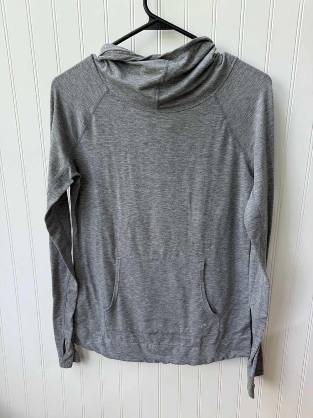 (058)GAP Lightweight Gray Hooded Sweatshirt